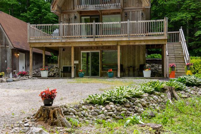 2481 S Schomberg Road, Lake Leelanau, MI 49653