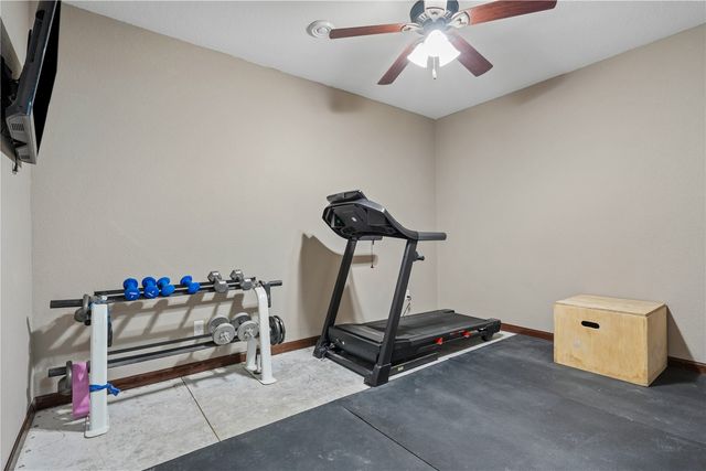 470 Irish Ct, Marion, IA 52302