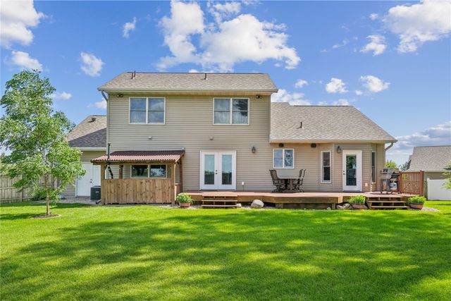 470 Irish Ct, Marion, IA 52302
