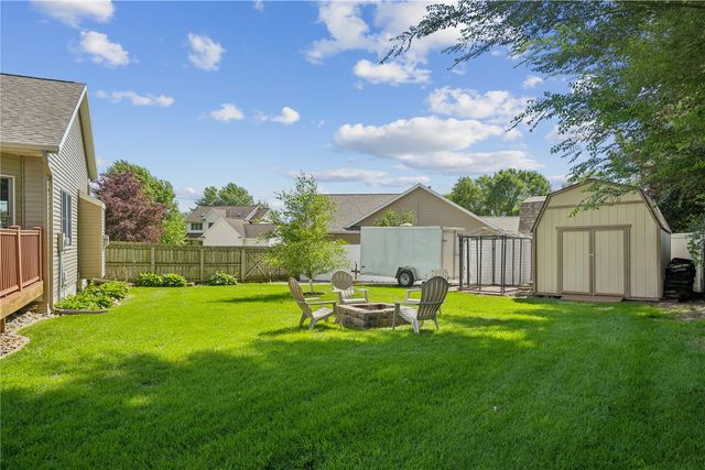 470 Irish Ct, Marion, IA 52302