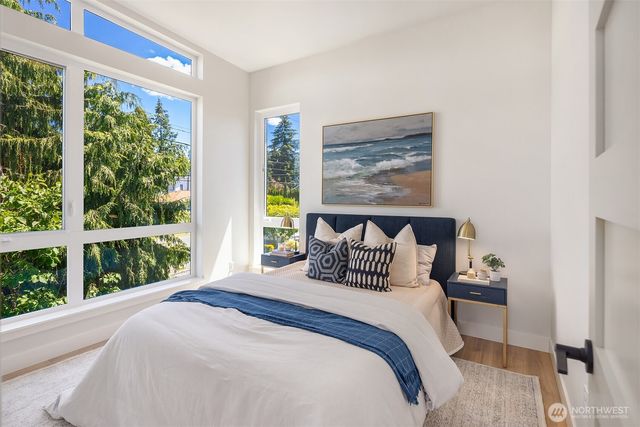543 16th Avenue W, Kirkland, WA 98033