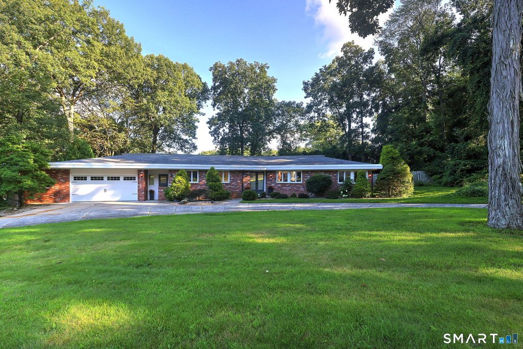 179 Maxine Road, Bristol, CT 06010