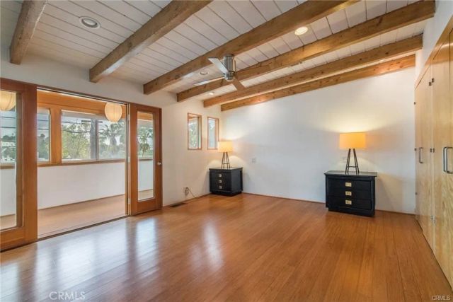 2828 Pacific View, Los Angeles, CA 90068