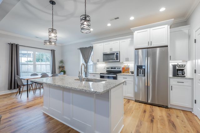 884 Ferrymans Way, Chattanooga, TN 37419