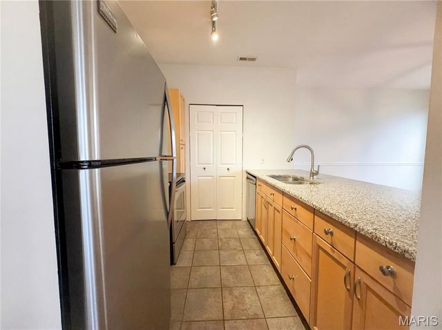 2320 Rutger Street 20D, St Louis, MO 63104