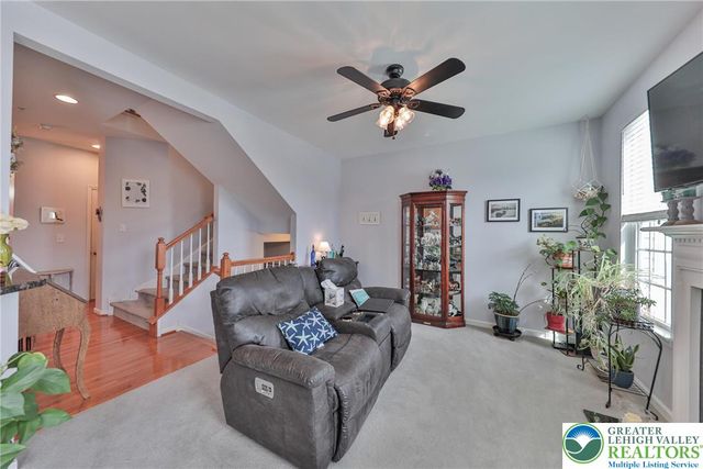 3476 Westminster Way, Upper Nazareth Twp, PA 18064