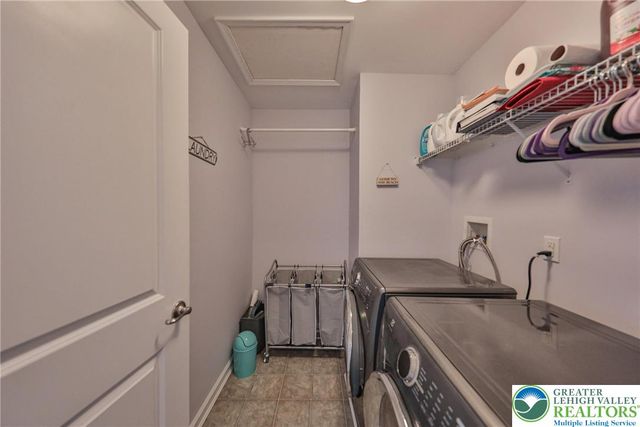 3476 Westminster Way, Upper Nazareth Twp, PA 18064