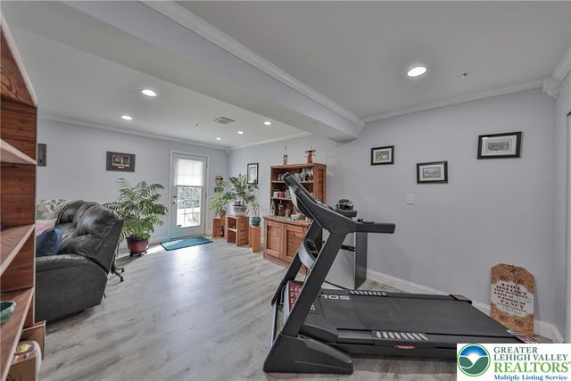 3476 Westminster Way, Upper Nazareth Twp, PA 18064