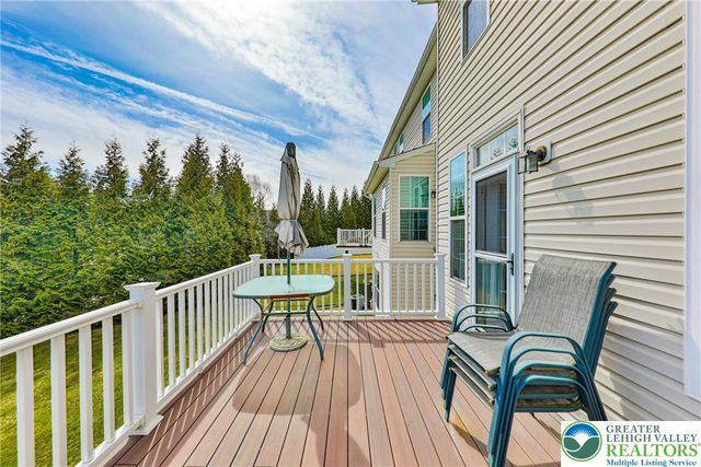 3476 Westminster Way, Upper Nazareth Twp, PA 18064