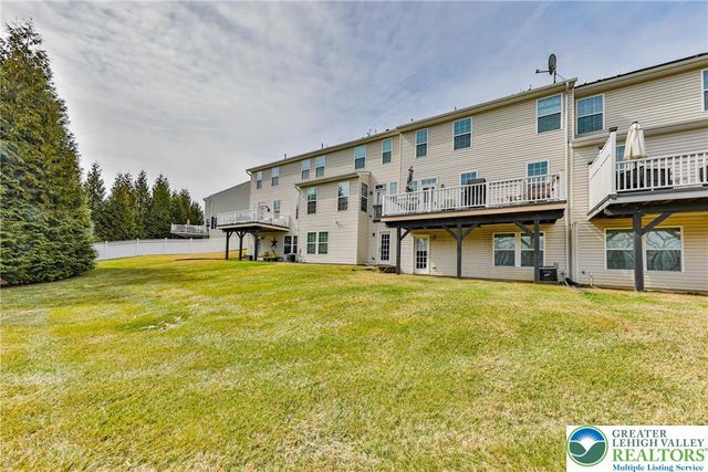 3476 Westminster Way, Upper Nazareth Twp, PA 18064