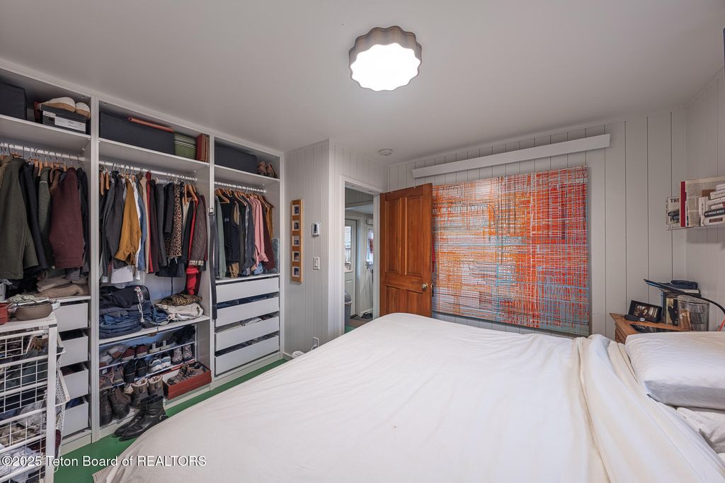 360 E PEARL Avenue, Jackson, WY 83001 photo 11