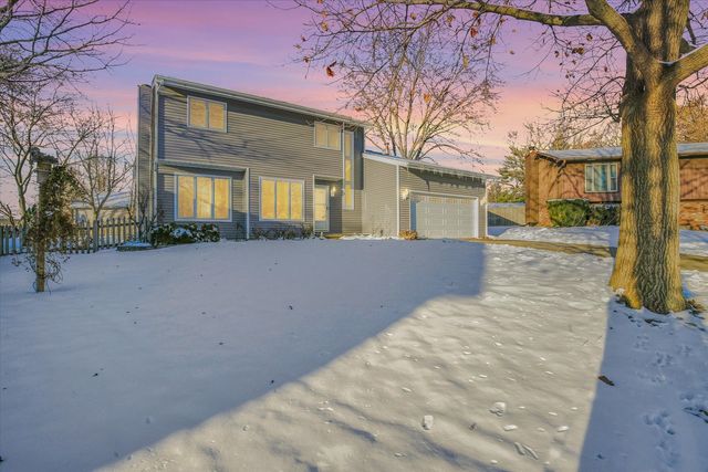 4 Genevieve Lane, Champaign, IL 61822