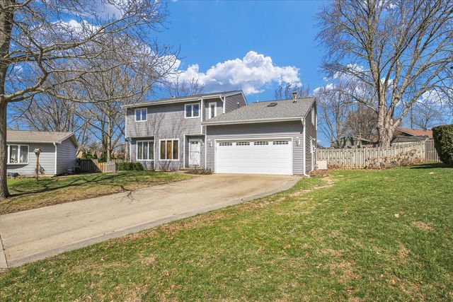 4 Genevieve Lane, Champaign, IL 61822