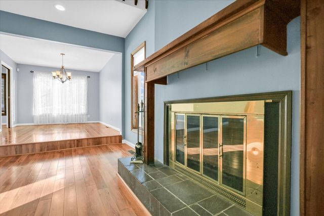 4 Genevieve Lane, Champaign, IL 61822