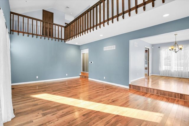 4 Genevieve Lane, Champaign, IL 61822