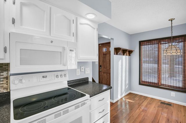 4 Genevieve Lane, Champaign, IL 61822