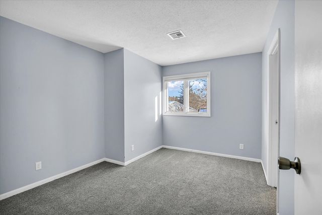 4 Genevieve Lane, Champaign, IL 61822