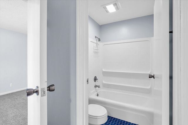 4 Genevieve Lane, Champaign, IL 61822