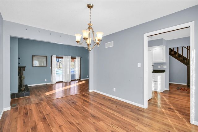 4 Genevieve Lane, Champaign, IL 61822