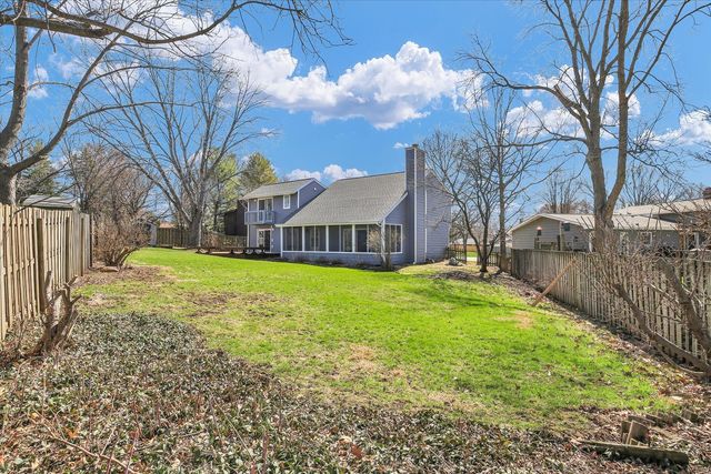 4 Genevieve Lane, Champaign, IL 61822