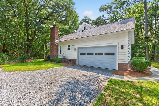 5933 Dutchman Creek Road, Southport, NC 28461