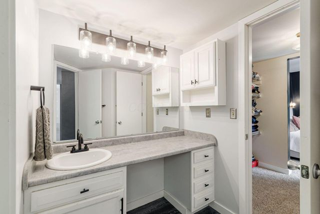 743 Worthington Forest Place, Columbus, OH 43229