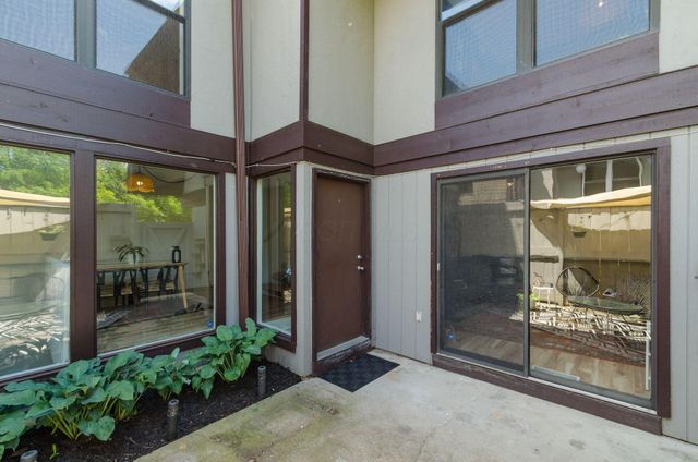 743 Worthington Forest Place, Columbus, OH 43229