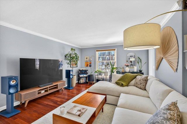 260 Kensington Drive, Madison, WI 53704