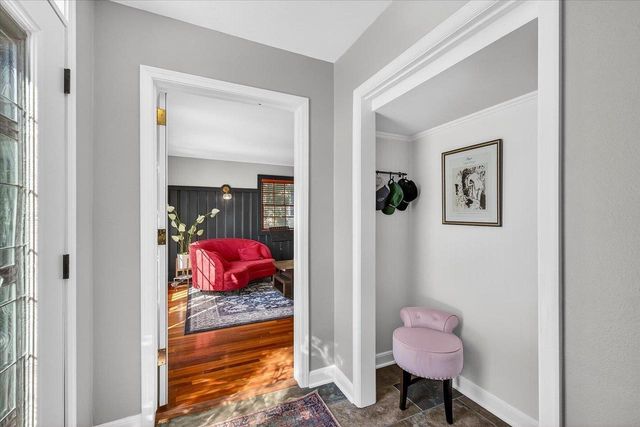 260 Kensington Drive, Madison, WI 53704