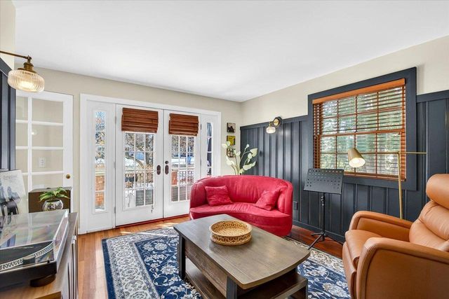 260 Kensington Drive, Madison, WI 53704