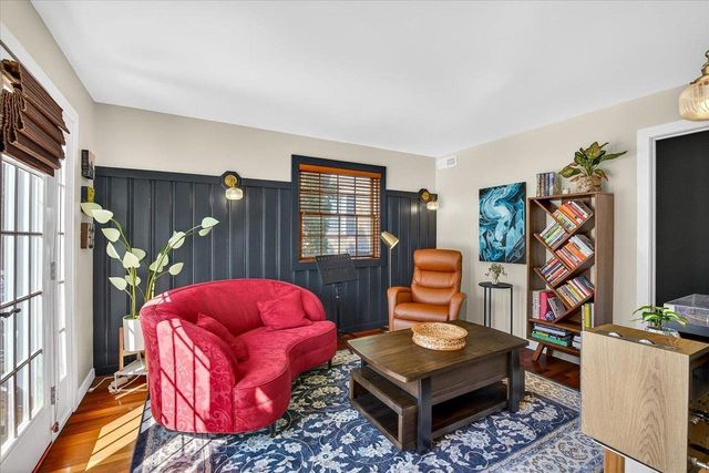 260 Kensington Drive, Madison, WI 53704