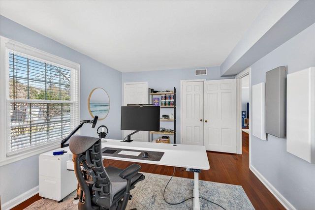 260 Kensington Drive, Madison, WI 53704