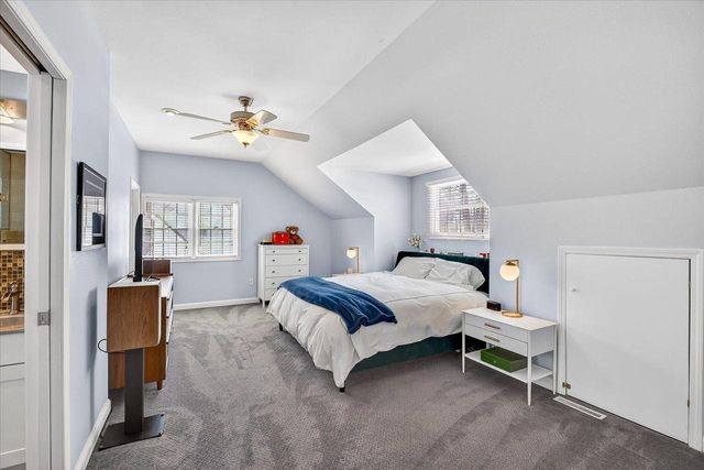 260 Kensington Drive, Madison, WI 53704