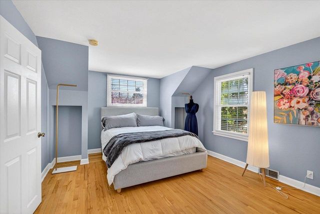 260 Kensington Drive, Madison, WI 53704