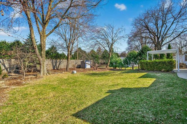 260 Kensington Drive, Madison, WI 53704