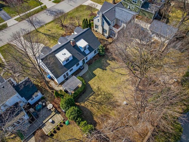 260 Kensington Drive, Madison, WI 53704