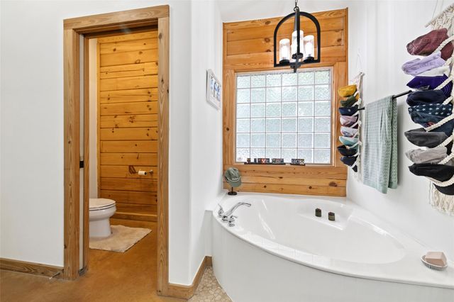 9854 N Weir Loop CIR, Austin, TX 78736