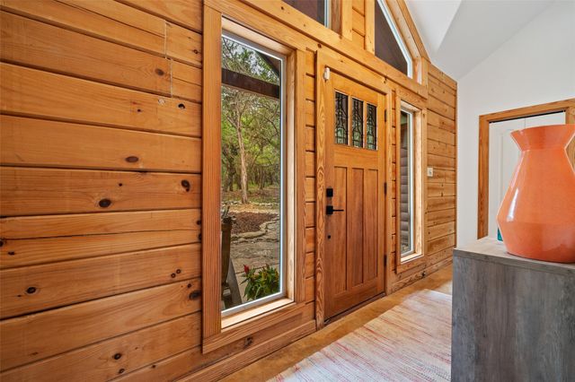 9854 N Weir Loop CIR, Austin, TX 78736