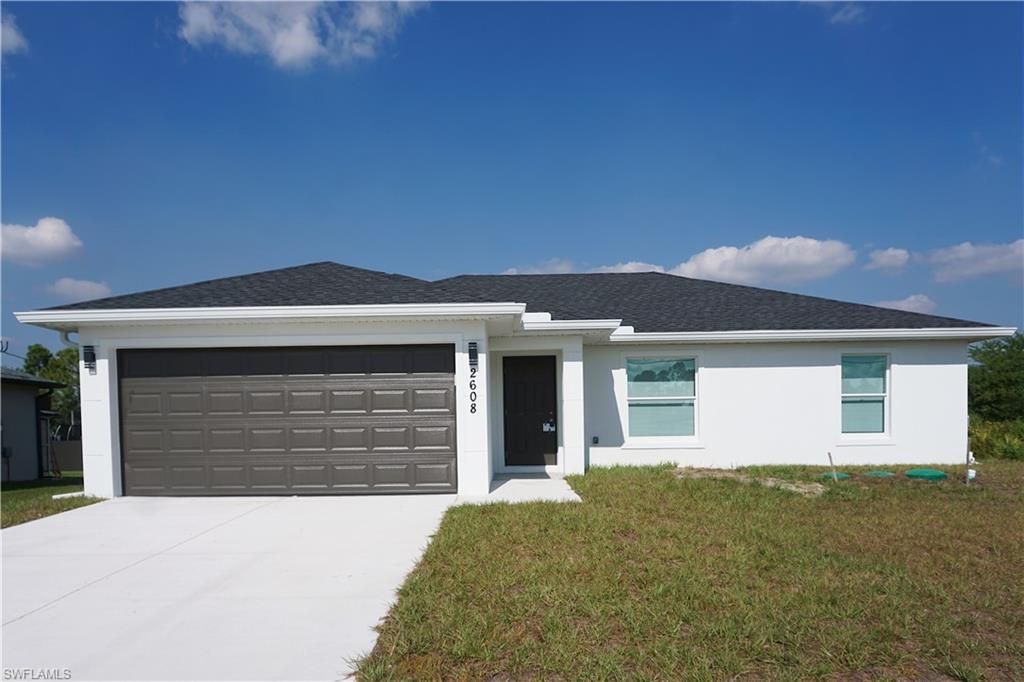 2608 30th ST SW, Lehigh Acres, FL 33976