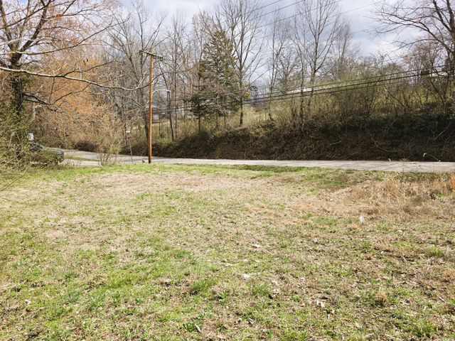 241 Stigall St, Camden, TN 38320