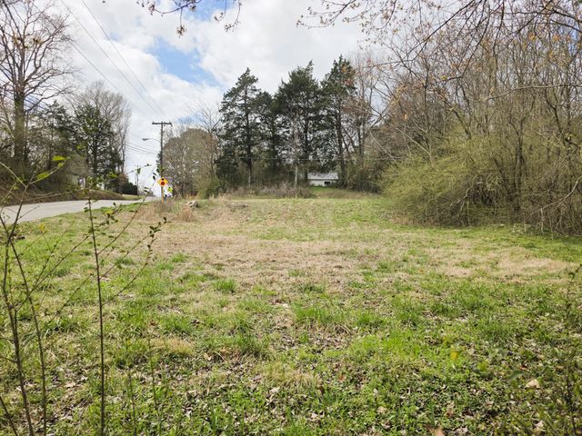 241 Stigall St, Camden, TN 38320