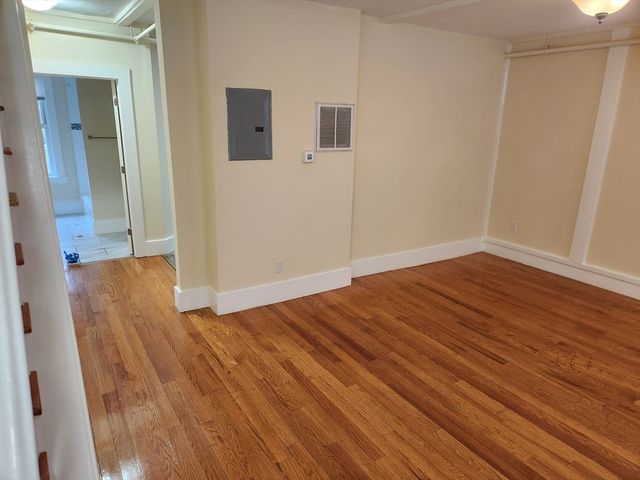 22 Centennial Place 2, Framingham, MA 01701