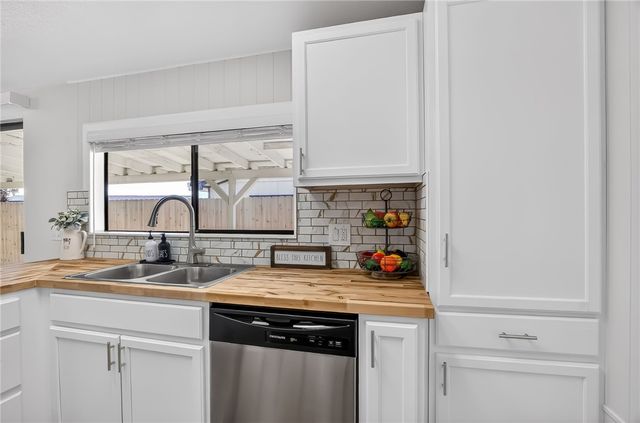 4884 S Baronsgate Way, Fort Mohave, AZ 86426