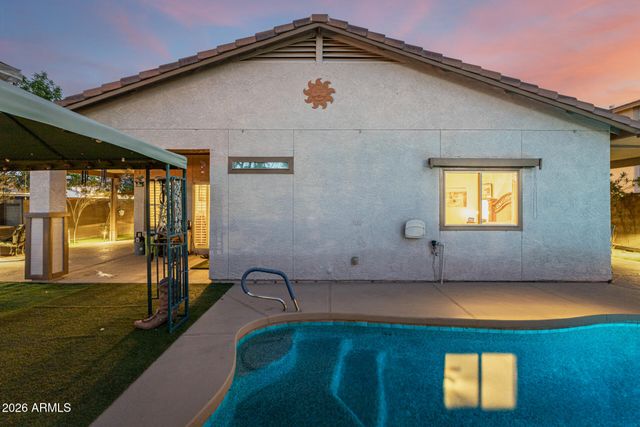 15516 N 169TH Avenue, Surprise, AZ 85388