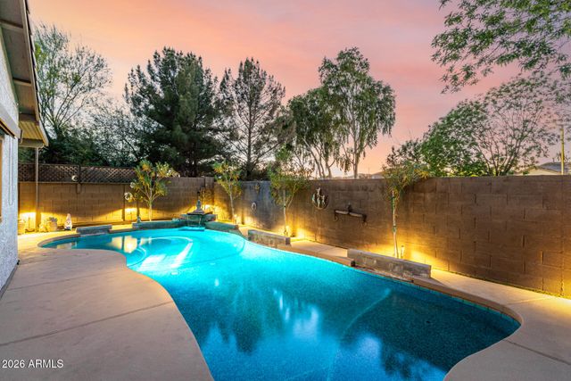 15516 N 169TH Avenue, Surprise, AZ 85388