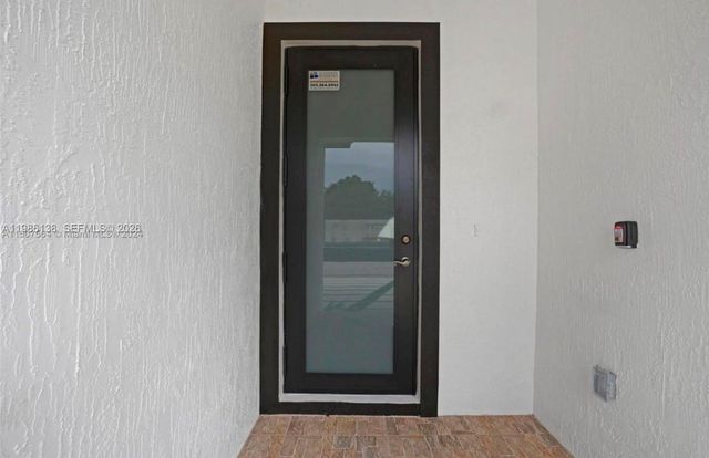 2210 Farragut St, Hollywood, FL 33020