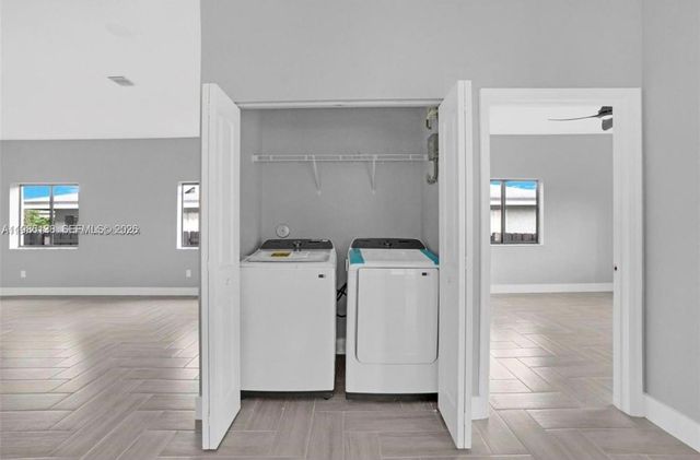 2210 Farragut St, Hollywood, FL 33020