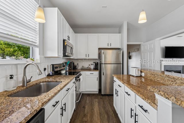 30 Whispering Pine St, Bluffton, SC 29910