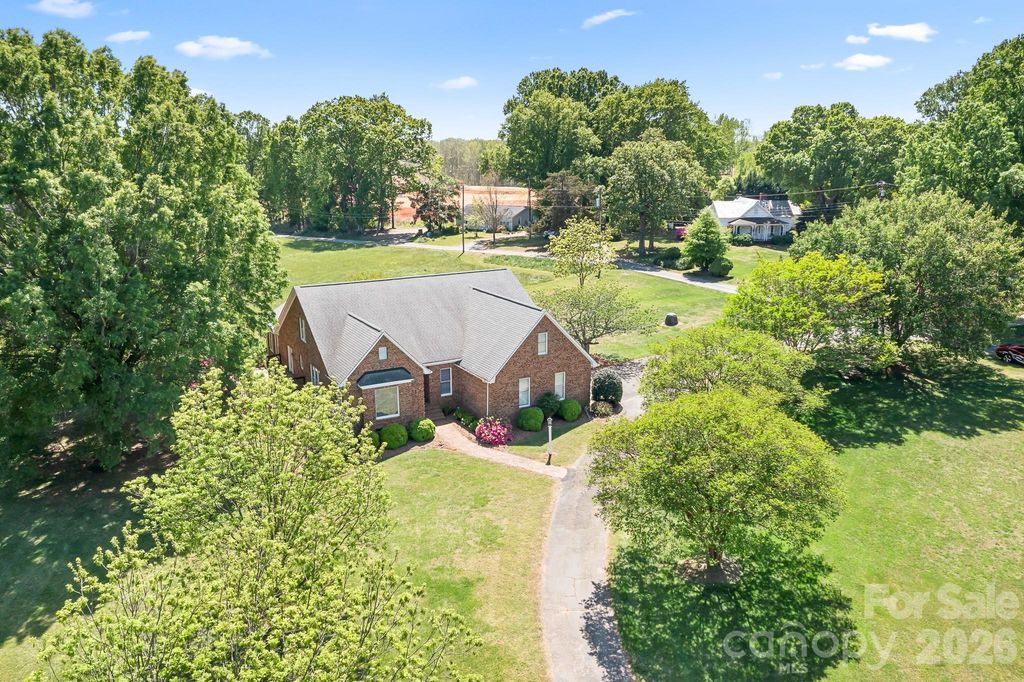 11690 Bain School Road, Mint Hill, NC 28227