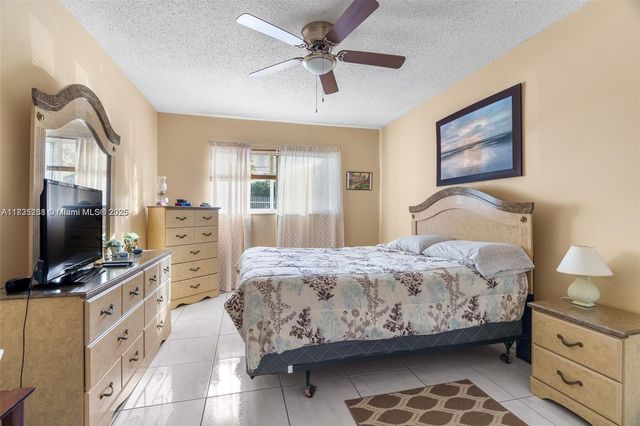5300 Washington St J115, Hollywood, FL 33021